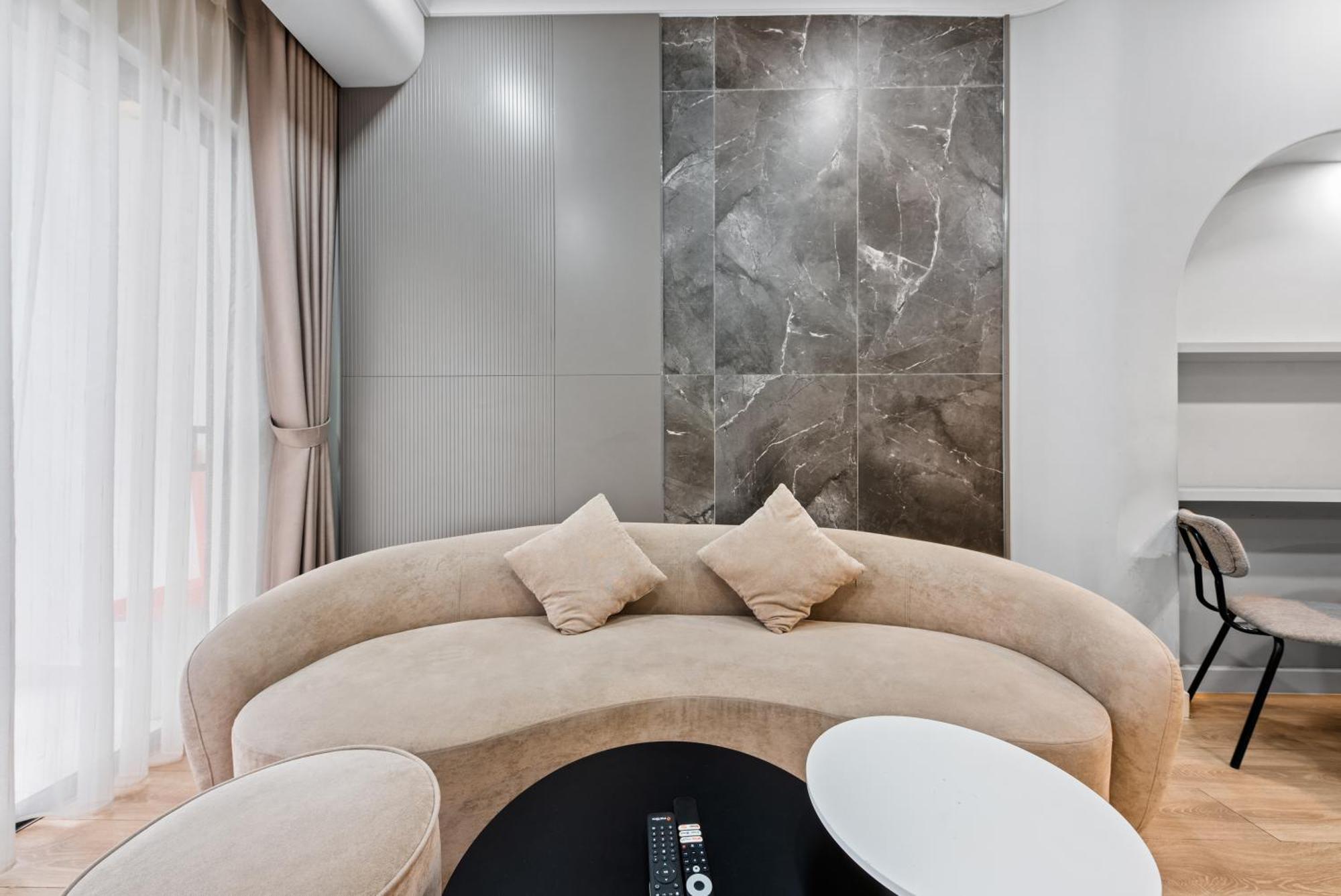 Smile Home - Soho Apartment Balcony - Modern Comfortable Ho Chi Minh City Exterior photo